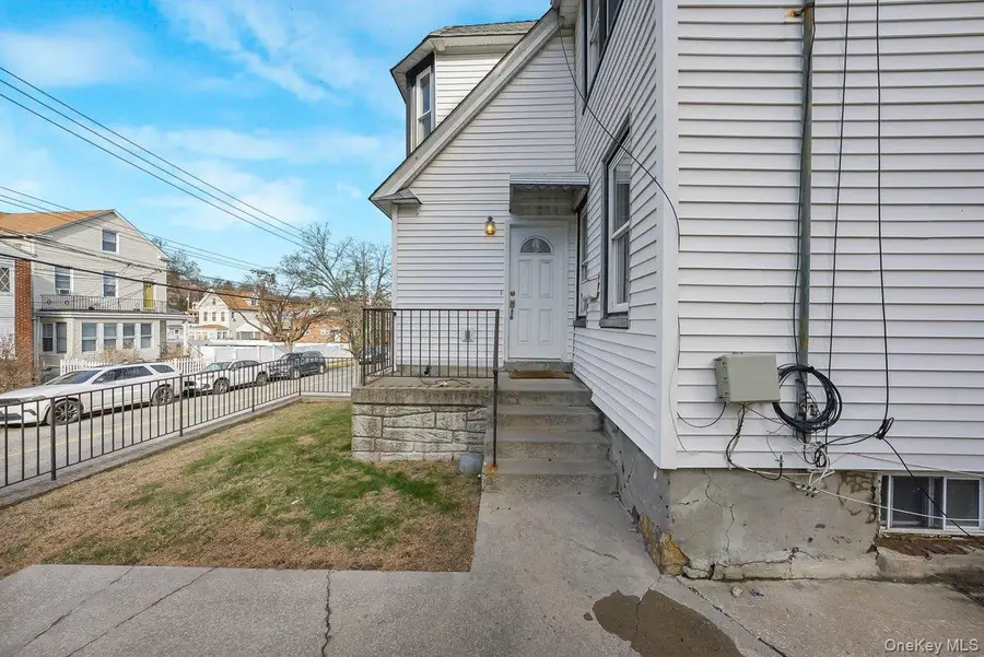 28 Crescent Place, Yonkers, NY 10704 - Image #3