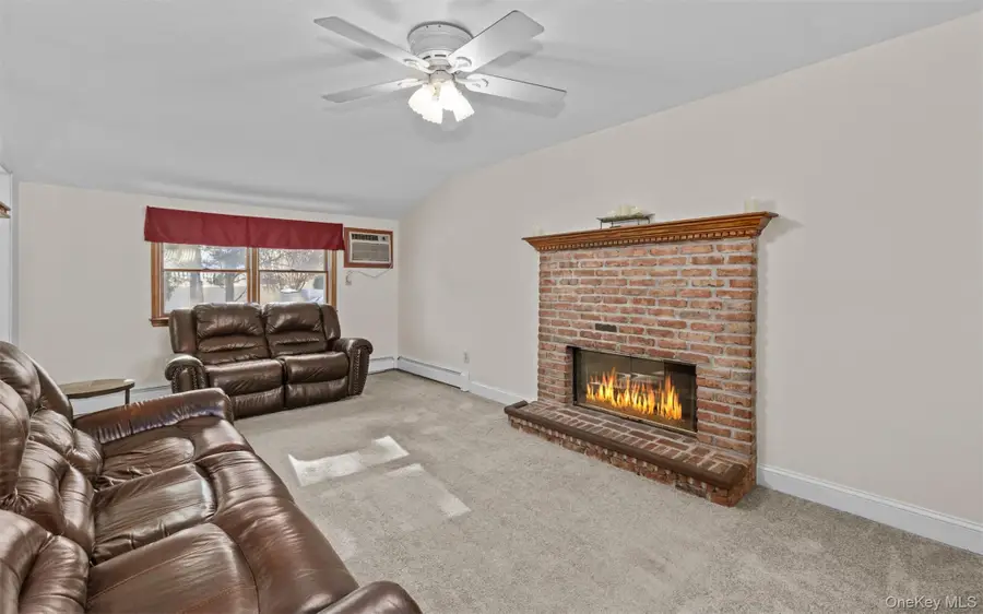 1860 Maurice Avenue, East Meadow, NY 11554 - #2