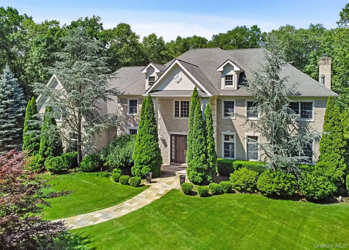 4 Hageman Court, Katonah, NY 10536 - Image #1