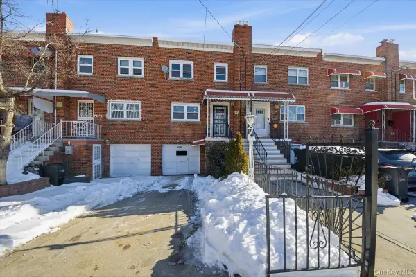 4158 Baychester Avenue, Bronx, NY 10466