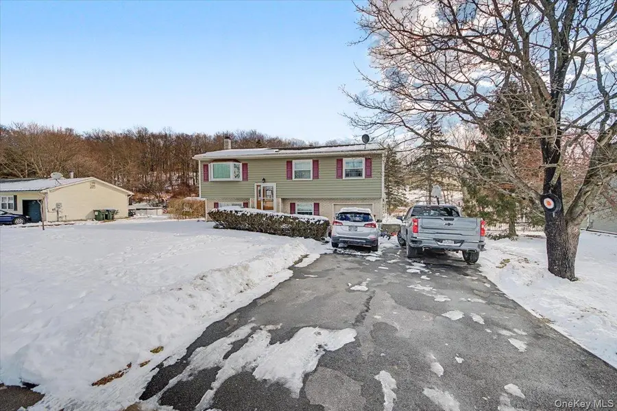 14 Capital Drive, Washingtonville, NY 10992 - Image #2