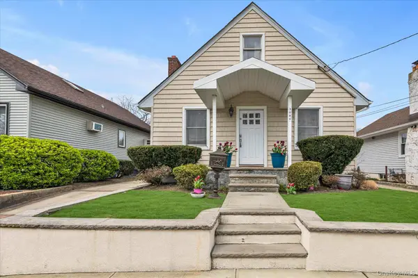 3080 Roxbury Road, Oceanside, NY 11572