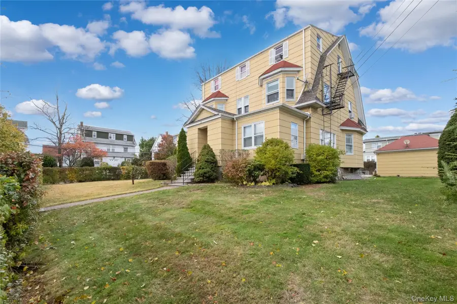 29-31 Edgewood Park, New Rochelle, NY 10801 - #3