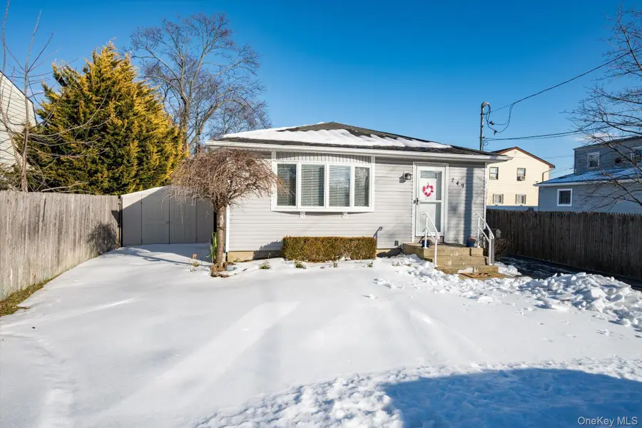 249 Hampton Road, West Babylon, NY 11704 - #3