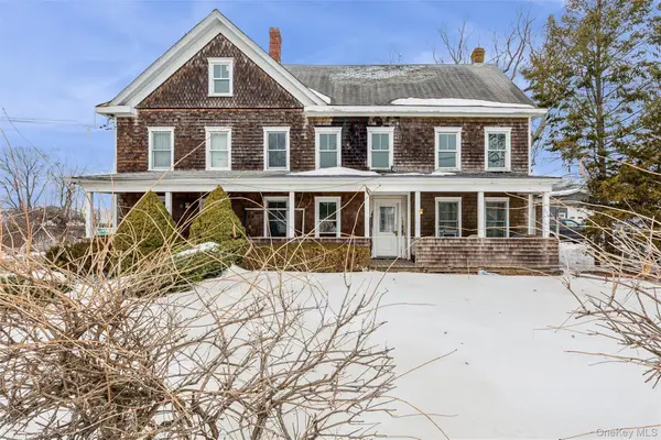 250 Main Road, Riverhead, NY 11901