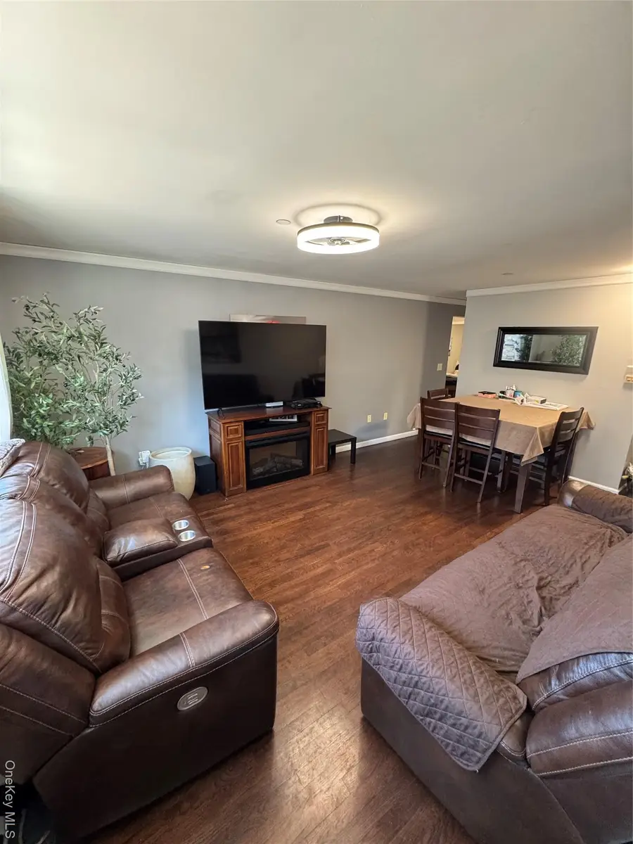 191A W Kingsbridge Road #3, Bronx, NY 10463 - #2