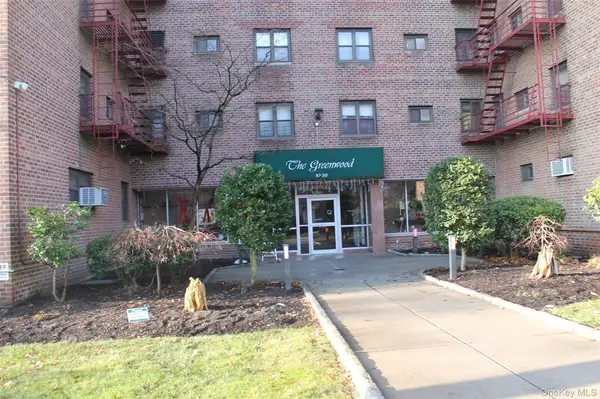 87-30 204th Street #B-56, Hollis, NY 11423