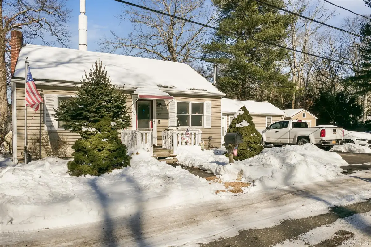 15 Private Road, Medford, NY 11763 - #1