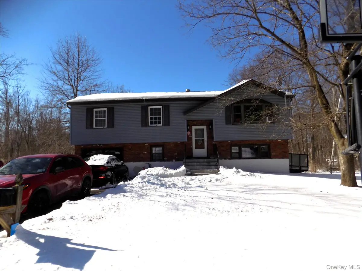 16 Baldwin Drive, Wappingers Falls, NY 12590 - Image #1
