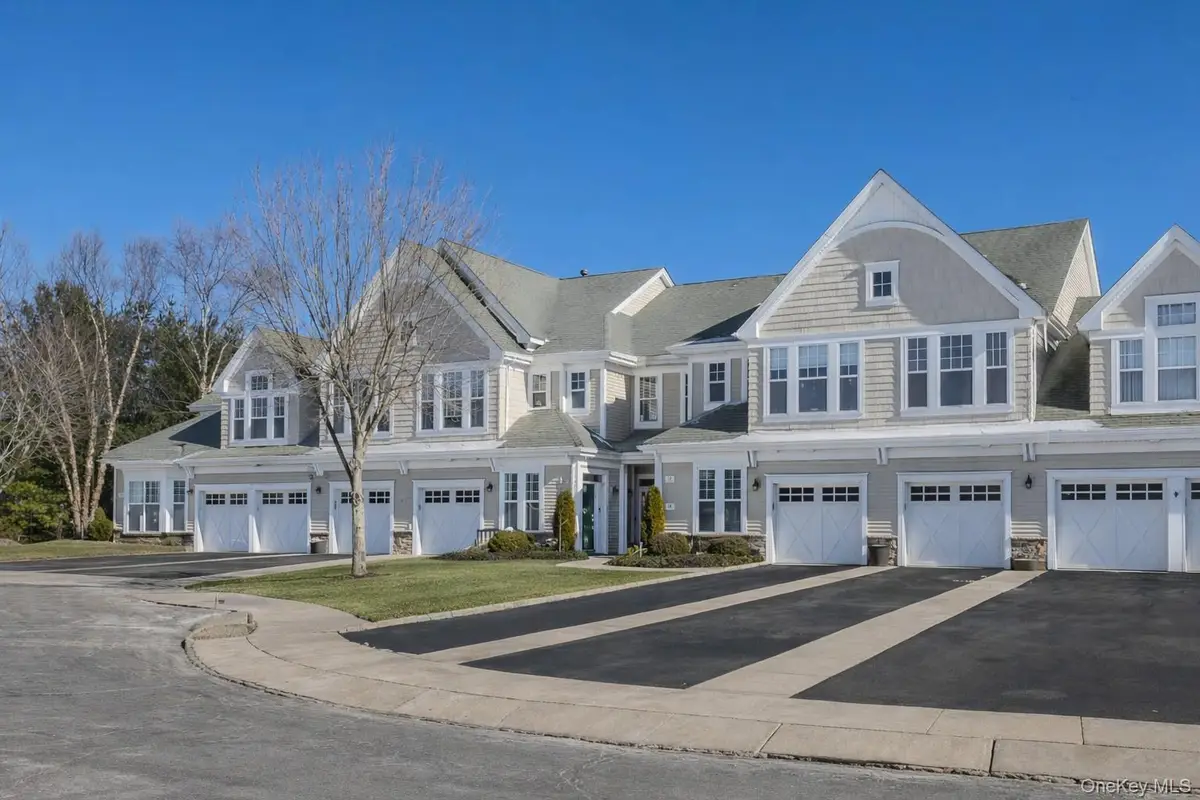 17 Sonata Court, Lake Grove, NY 11755 - #1