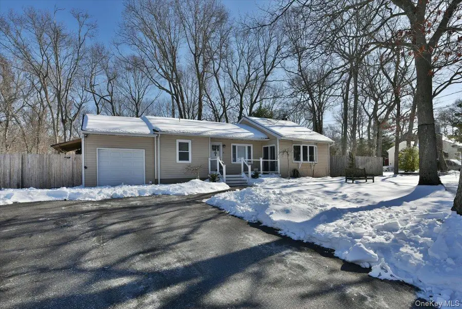 17 Arnold Drive, Middle Island, NY 11953 - Image #2