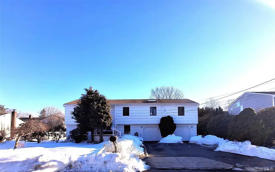 342 Everard Street, Dix Hills, NY 11746 - #3