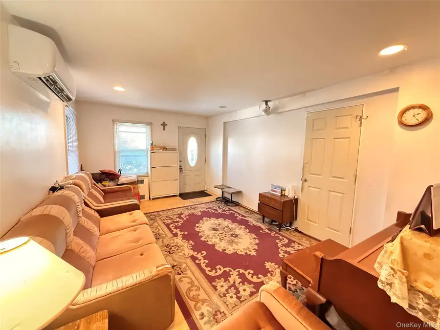 24580 61st Avenue, Little Neck, NY 11362 - #3