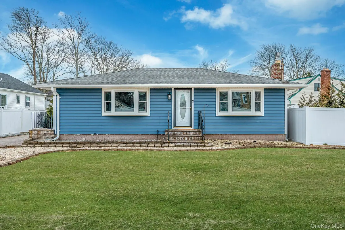 6 Rugby Drive, Shirley, NY 11967 - Image #1