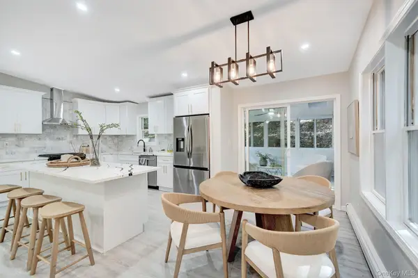 644 Bread And Cheese Hollow Road, Northport, NY 11768