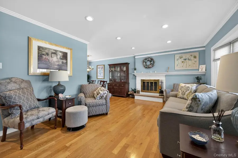 113 Kuhl Avenue, Hicksville, NY 11801 - #3