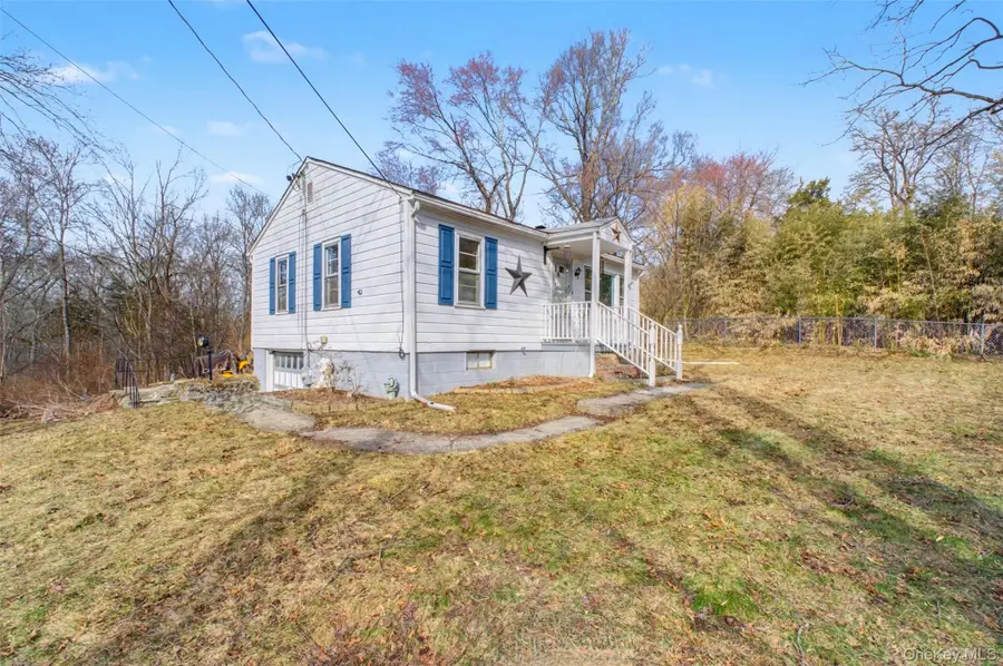 566 Old State Road E, Wappingers Falls, NY 12590 - #3