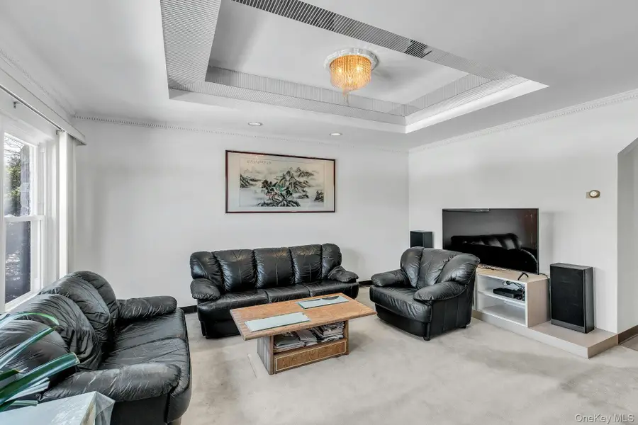 197 Emory Road, Mineola, NY 11501 - #3