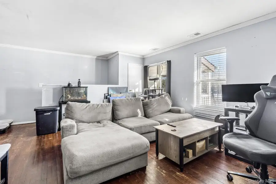 58 Artist Lake Drive, Middle Island, NY 11953 - #3