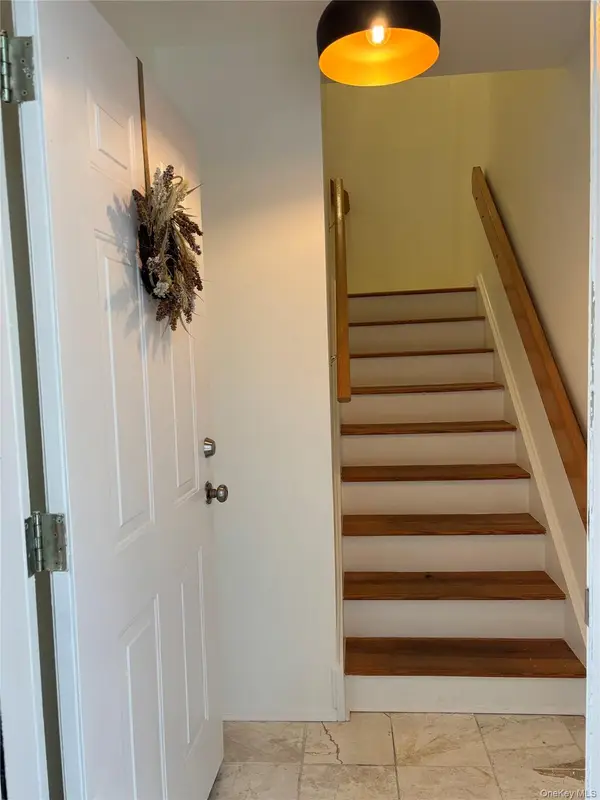 166 East Crooked Hill Rd #166, Pearl River, NY 10965