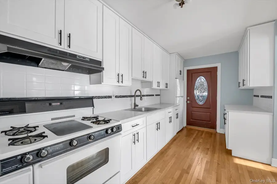 1117 Saint Johnland Road, Kings Park, NY 11754 - Image #3