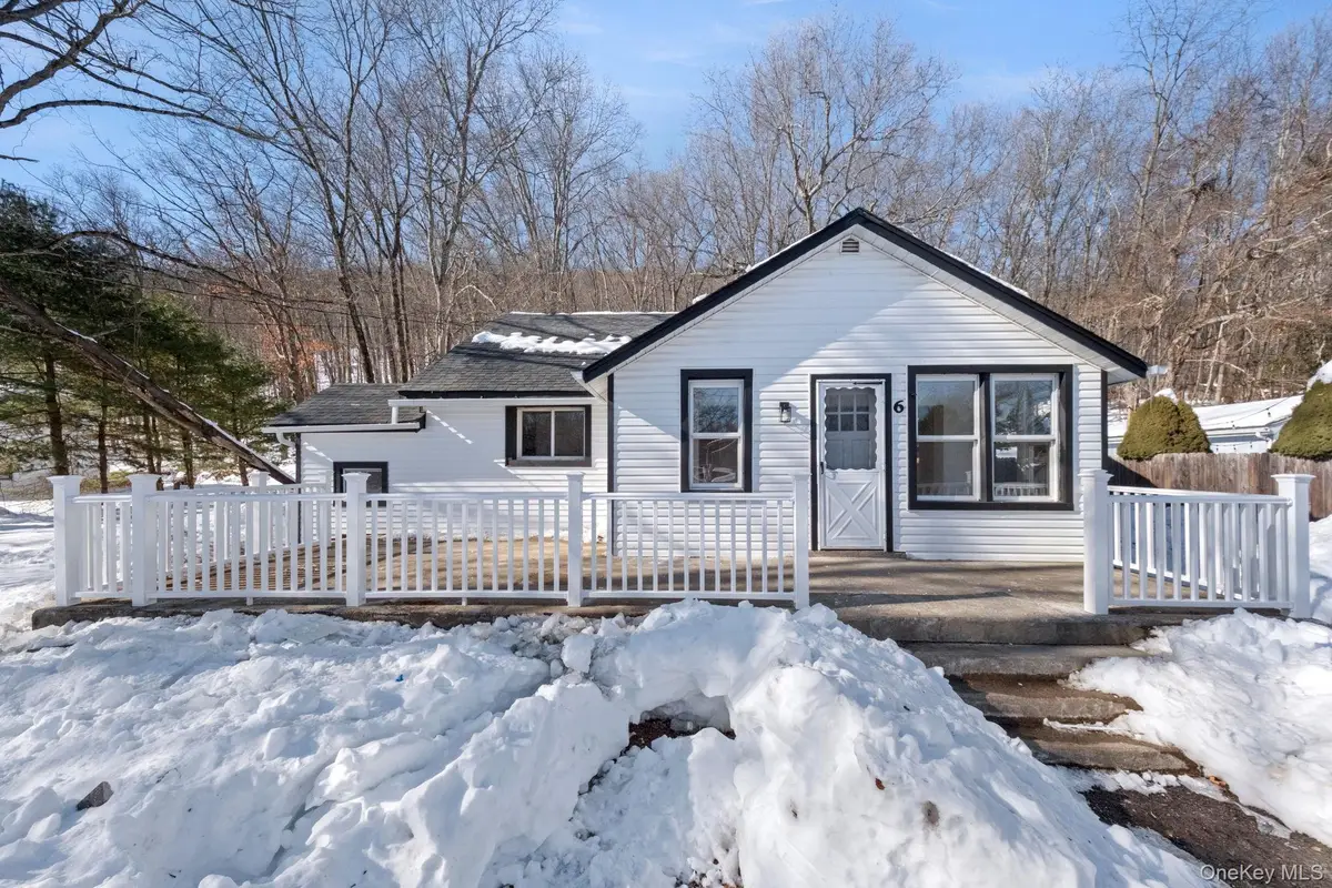 6 Village Drive, Greenwood Lake, NY 10925 - #1