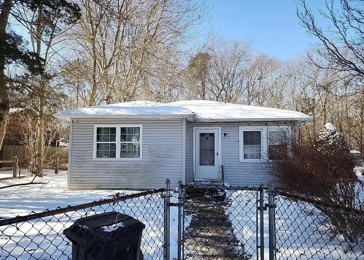 7 Candido Avenue S, Shirley, NY 11967 - Image #2