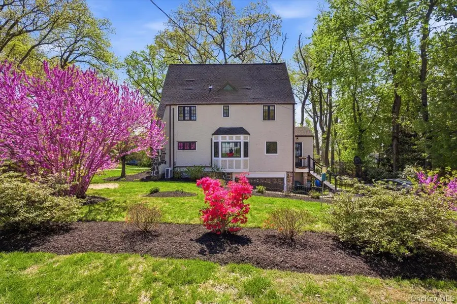 1 Aviemore Drive, New Rochelle, NY 10804 - #3