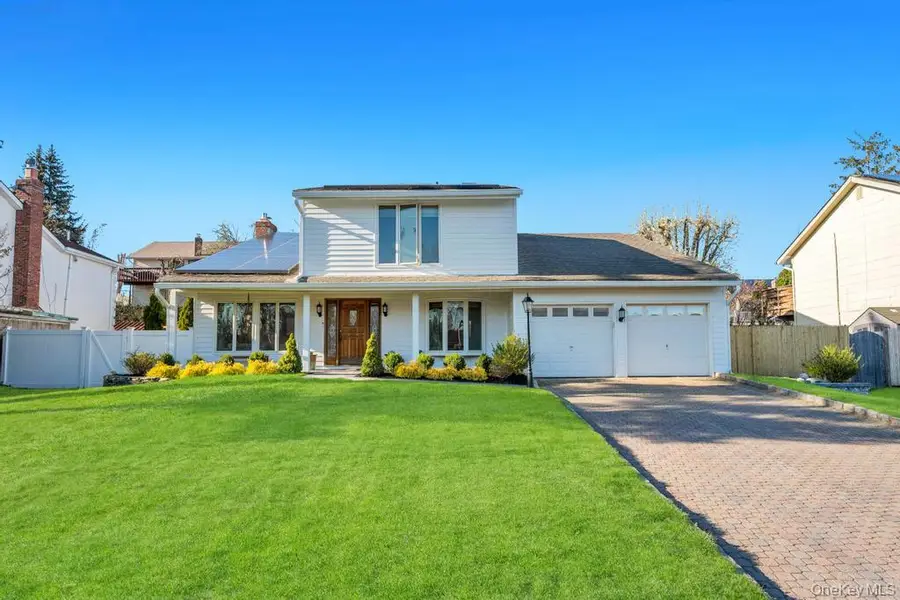 40 Hitching Post Lane, Glen Cove, NY 11542 - #2