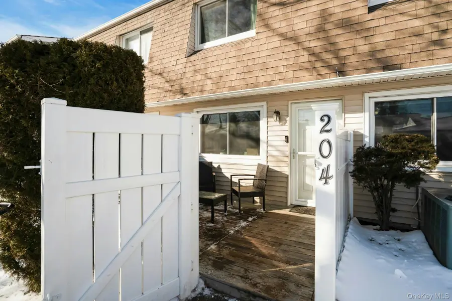 204 Storm Drive, Holtsville, NY 11742 - Image #3