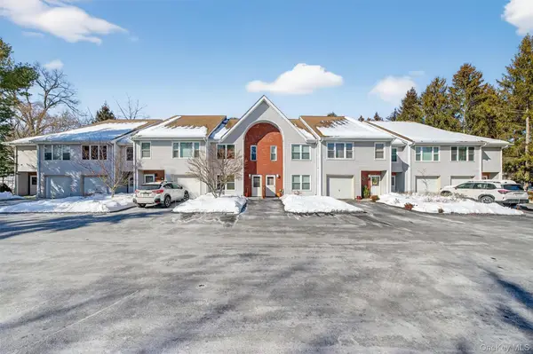 227 Deer Ct Drive, Middletown, NY 10940