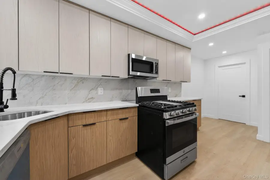 11420 149th Street, Jamaica, NY 11436 - Image #2