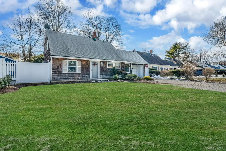 694 Whittier Street, Westbury, NY 11590 - #3