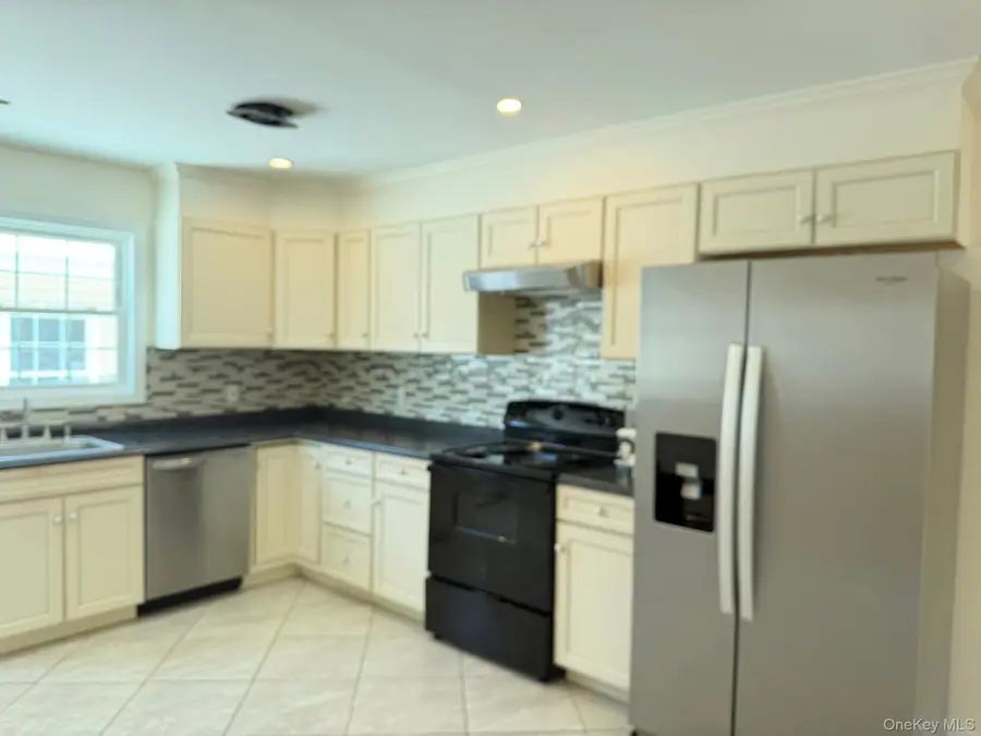 168 Woodycrest Drive, Farmingville, NY 11738 - #3