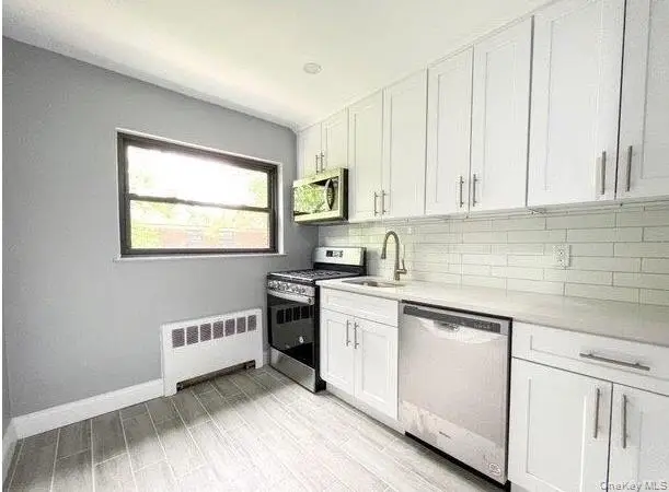 73-23 220th Street #Upper, Bayside, NY 11364 - #2