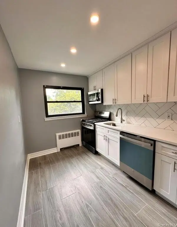 73-23 220th Street #Upper, Bayside, NY 11364 - #3