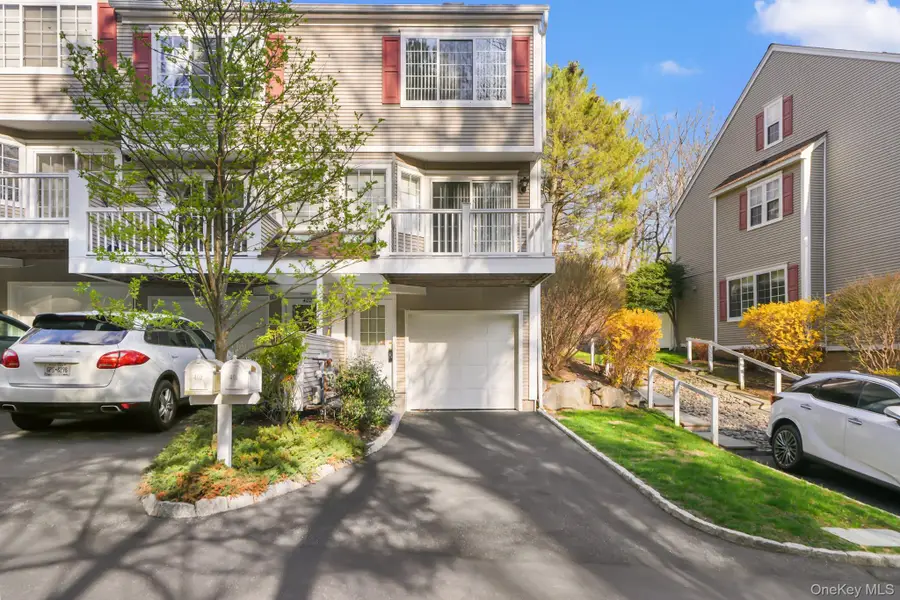 401 Park Ridge Lane, White Plains, NY 10603 - #2