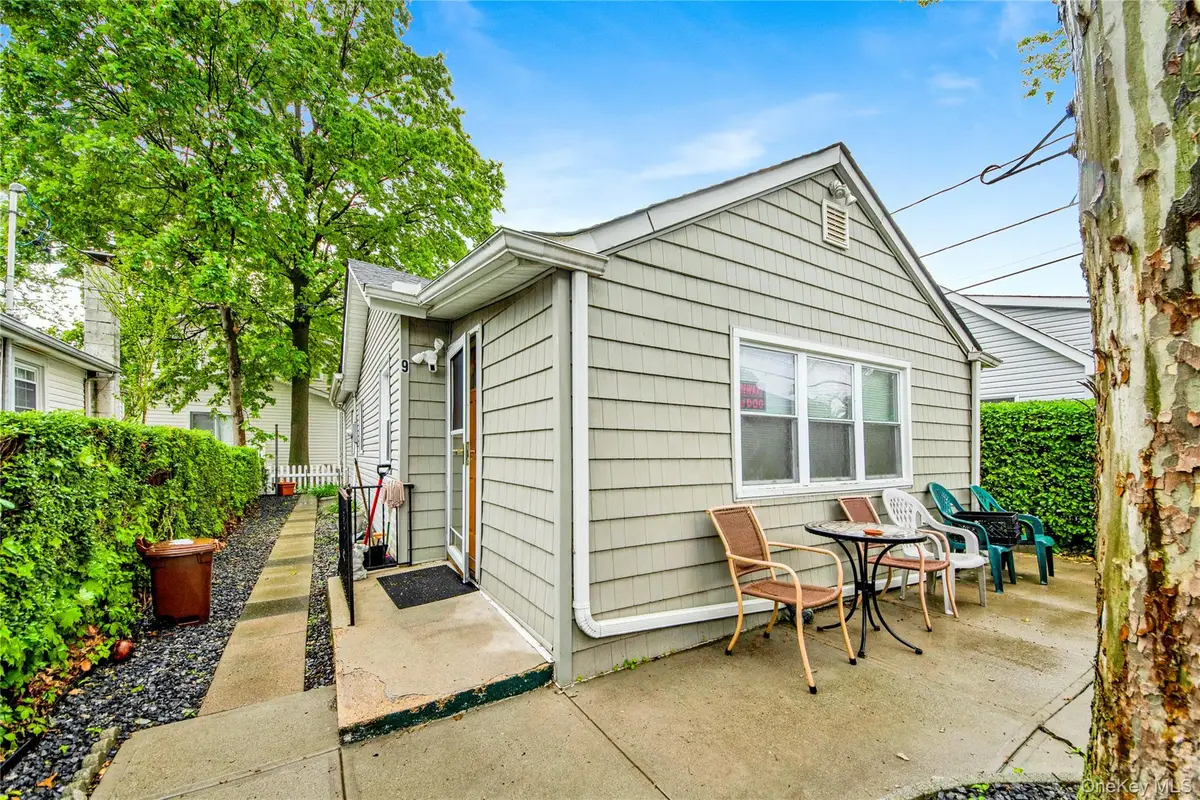 9 Magnolia Place #1, Bronx, NY 10465 - Image #1