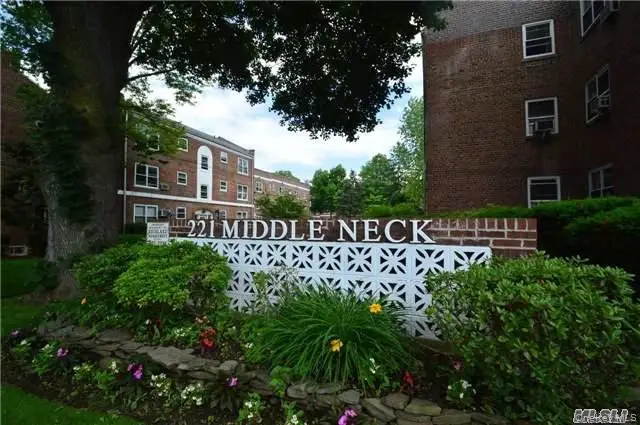 221 Middle Neck Road #G5, Great Neck, NY 11021 - #3