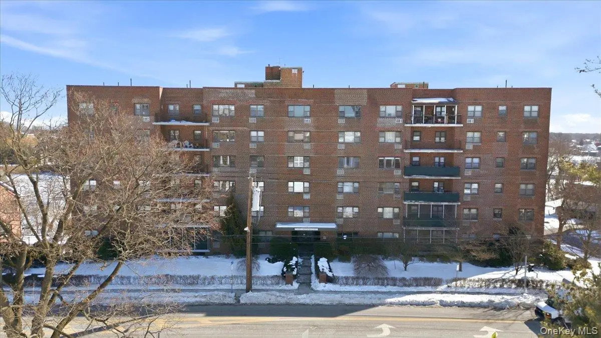 266 Pelham Road #4E, New Rochelle, NY 10805 - Image #1