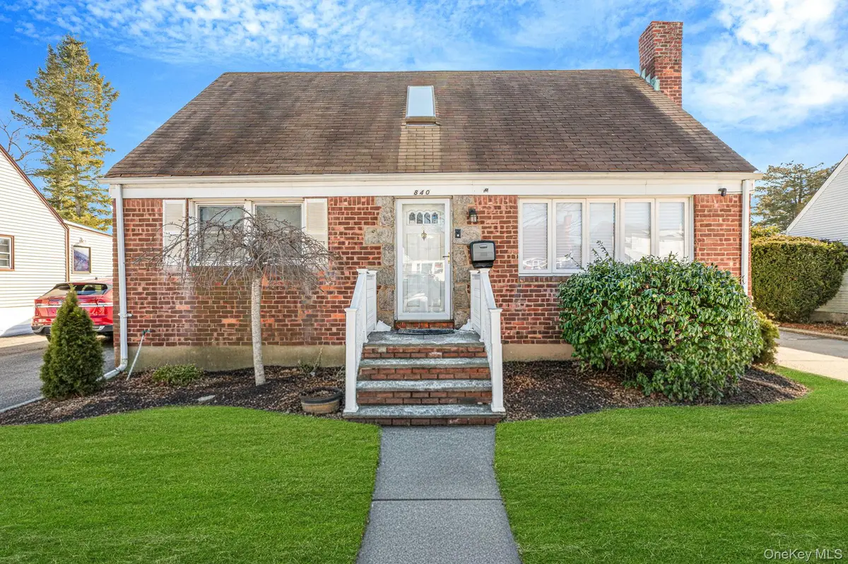 840 Jerusalem Avenue, Merrick, NY 11566 - #1