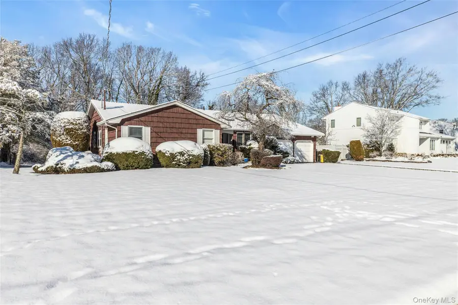 61 Hofstra Drive, Plainview, NY 11803 - #2