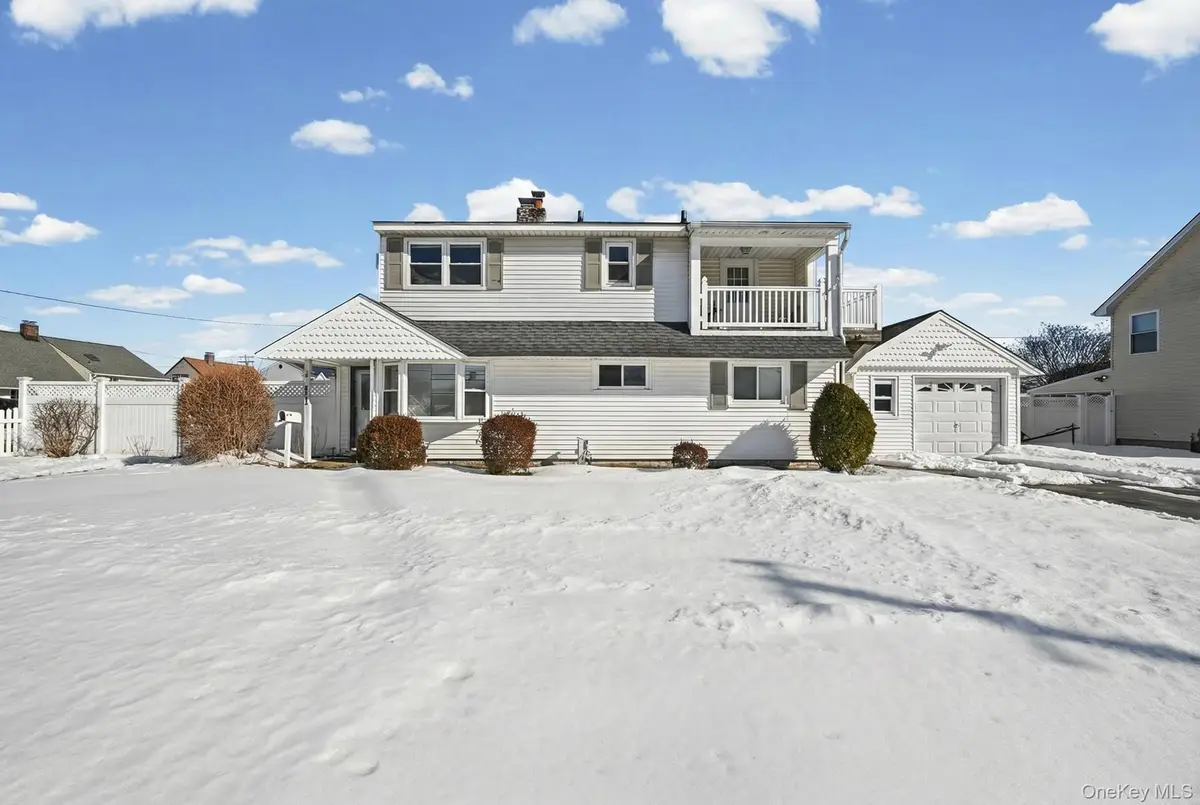 190 Meridian Road, Levittown, NY 11756 - #1