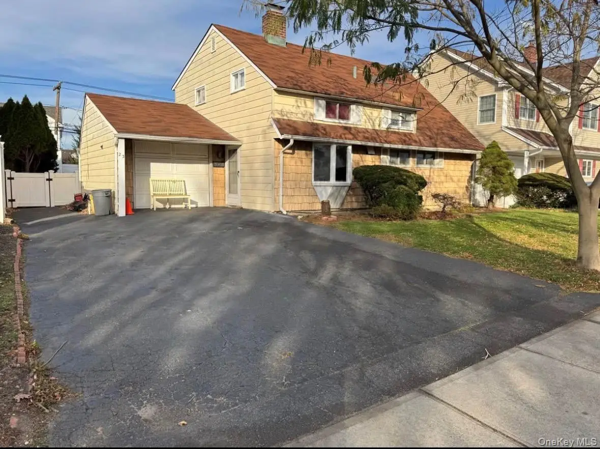 23 Tiptop Lane #N Broadway, Hicksville, NY 11801 - #1