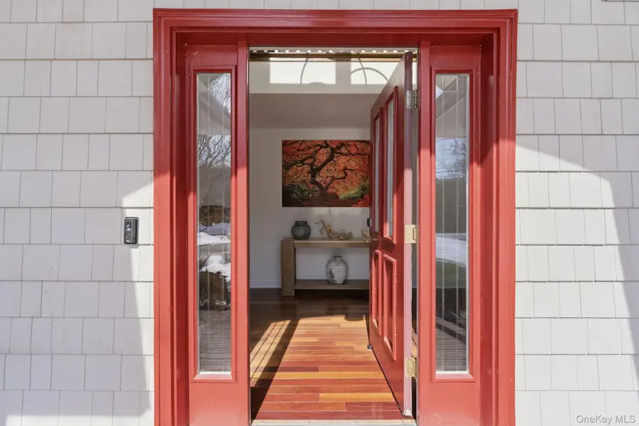 9 Mariners Court, Centerport, NY 11721 - #3