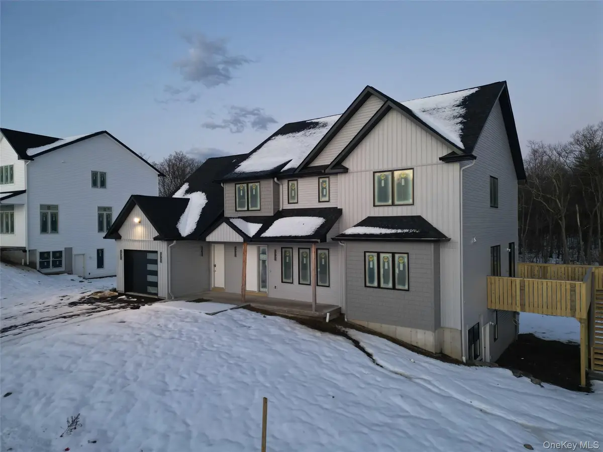 44 Southfield Falls, Monroe, NY 10950 - #1