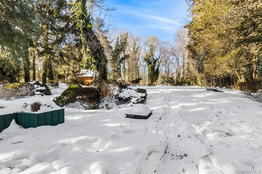 43 Lewis Court, Huntington Station, NY 11746 - #3