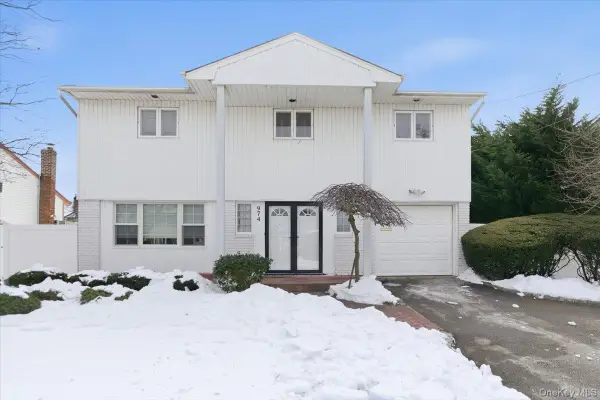 974 Mildred Drive, Baldwin, NY 11510