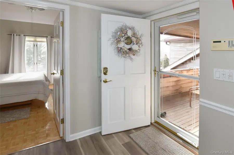 609 Fox Hill Drive, Baiting Hollow, NY 11933 - #3