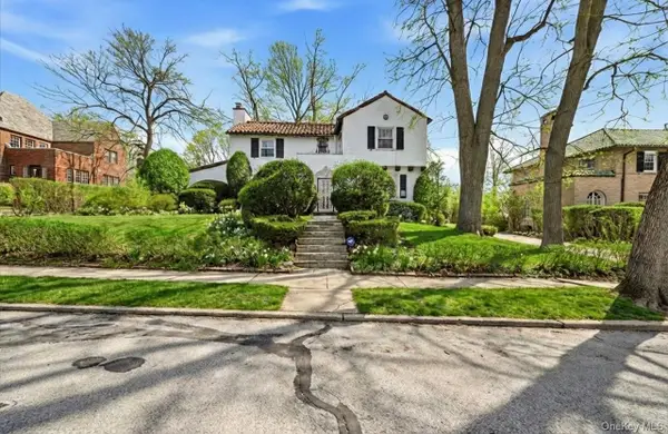 93 Stuyvesant Plaza, Mount Vernon, NY 10552